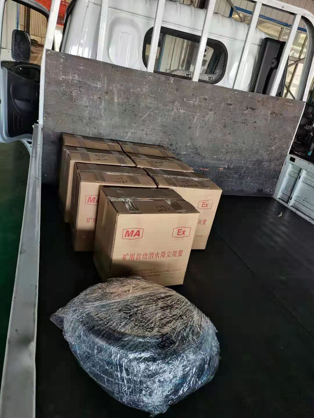 客戶(hù)定制ZP127粉塵灑水降塵裝置發(fā)貨